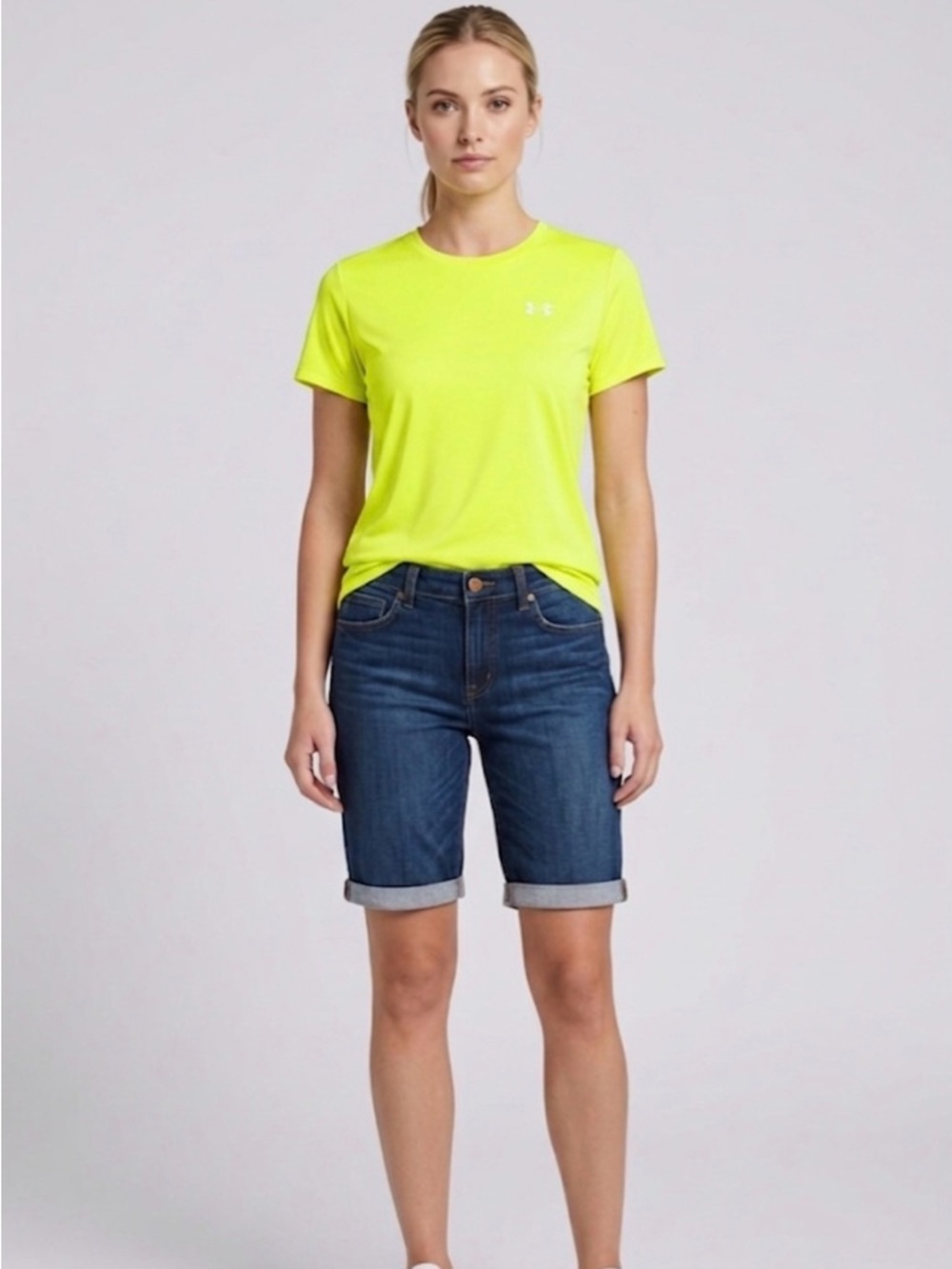 Under Armour Women’s small Bright Yellow Short Sleeve Tee NWT